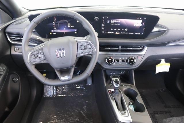 new 2025 Buick Envista car, priced at $27,280