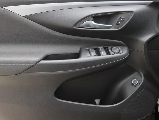 new 2025 Buick Envista car, priced at $27,775