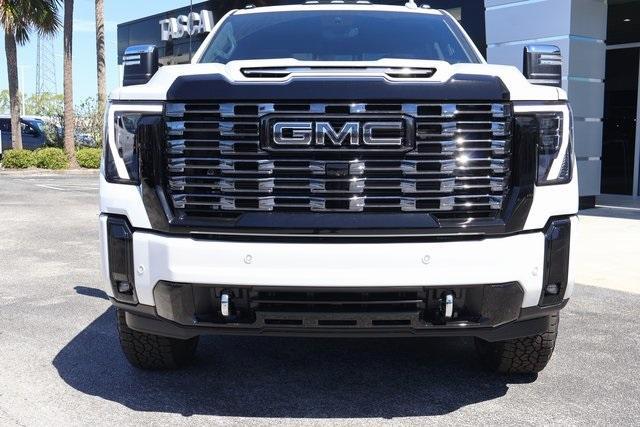 new 2025 GMC Sierra 3500 car, priced at $100,924