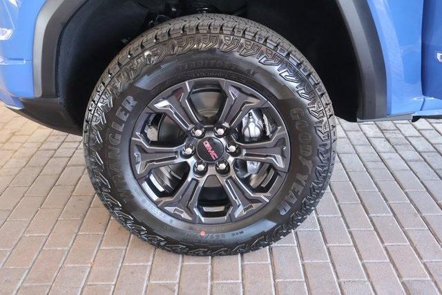 new 2025 GMC Canyon car, priced at $47,620