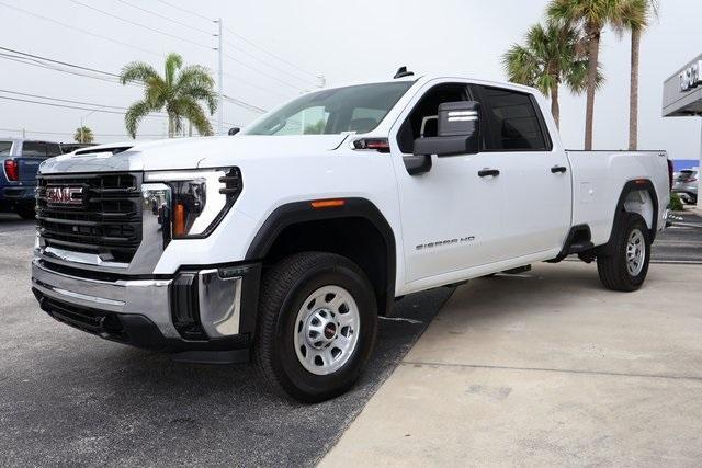 new 2024 GMC Sierra 3500 car, priced at $61,750