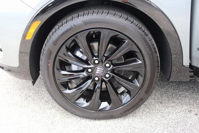 new 2025 Buick Envista car, priced at $30,565