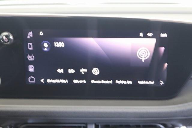 new 2025 Buick Envista car, priced at $27,280