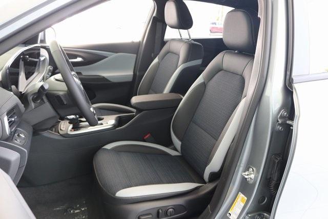 new 2025 Buick Envista car, priced at $27,280