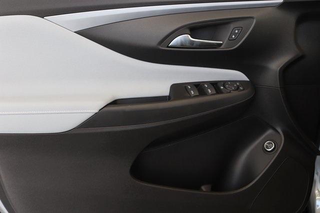 new 2025 Buick Envista car, priced at $27,280
