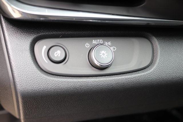 new 2025 Buick Envista car, priced at $27,280