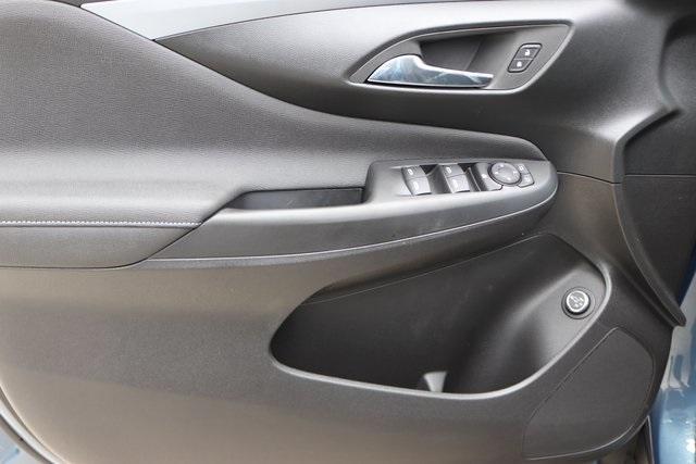 new 2025 Buick Envista car, priced at $27,280
