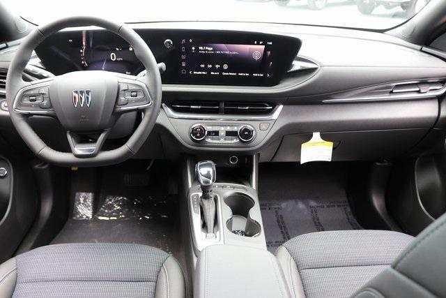 new 2025 Buick Envista car, priced at $27,280