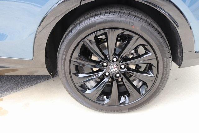 new 2025 Buick Envista car