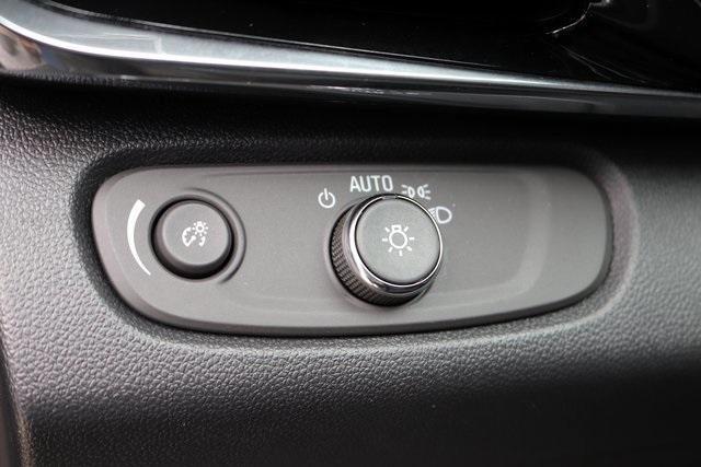 new 2025 Buick Envista car