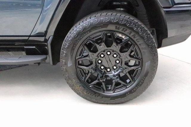 new 2025 GMC HUMMER EV SUV car, priced at $97,020