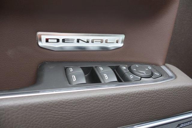 new 2025 GMC Sierra 1500 car, priced at $75,175