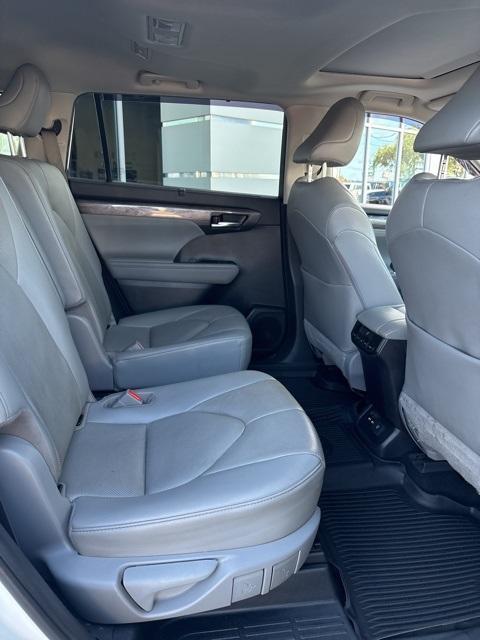 used 2020 Toyota Highlander car, priced at $36,000
