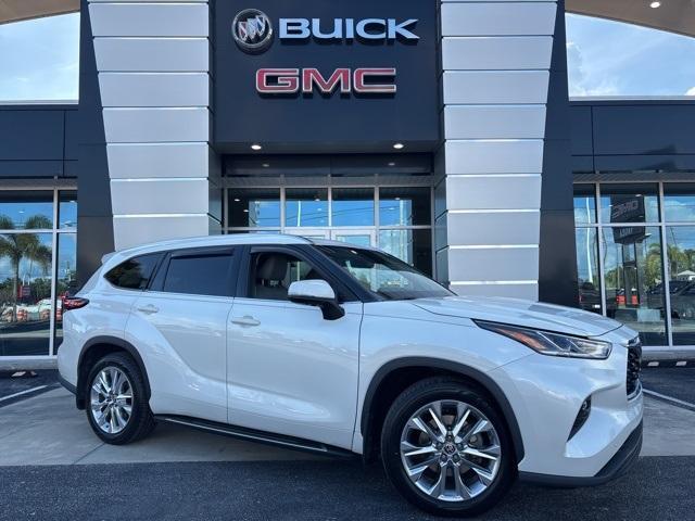 used 2020 Toyota Highlander car, priced at $36,000