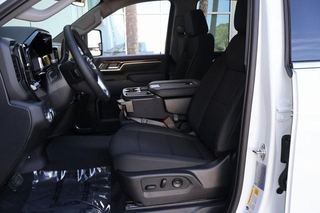 new 2025 GMC Sierra 2500 car, priced at $58,580