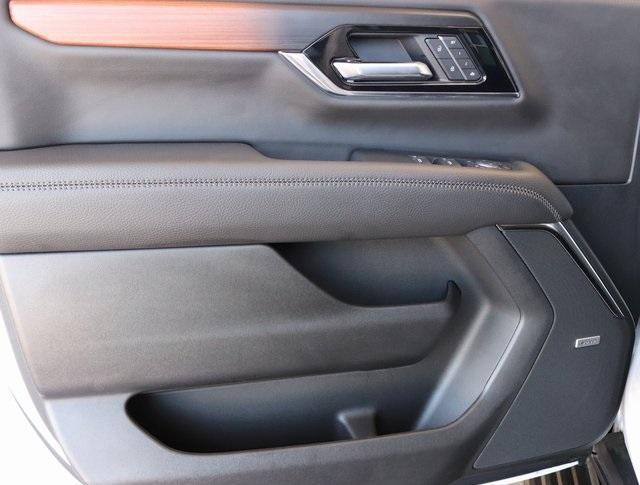 used 2025 GMC Yukon XL car, priced at $86,000