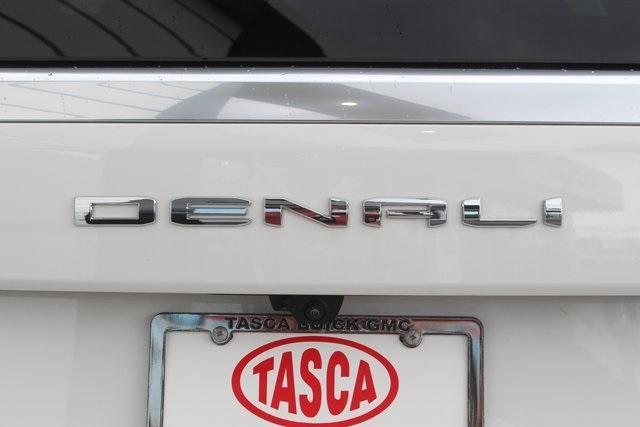 used 2025 GMC Yukon XL car, priced at $86,000
