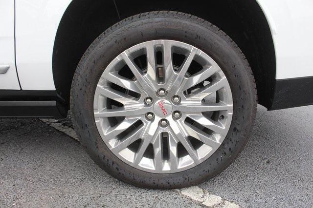 used 2025 GMC Yukon XL car, priced at $86,000