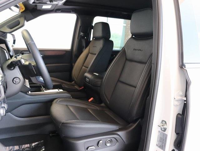 used 2025 GMC Yukon XL car, priced at $86,000