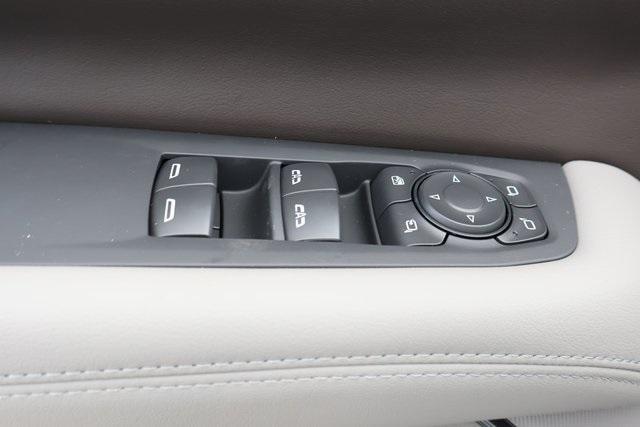 new 2025 GMC Yukon XL car, priced at $77,085