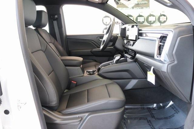 new 2025 GMC Canyon car, priced at $45,945