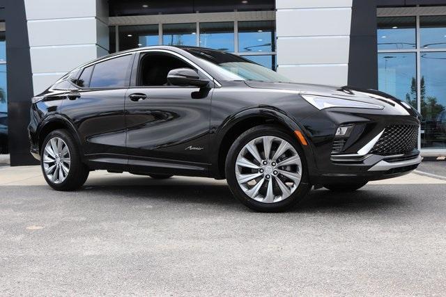new 2025 Buick Envista car, priced at $29,995