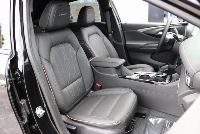 new 2025 Buick Envista car, priced at $29,995