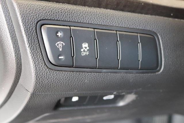 used 2015 Kia Cadenza car, priced at $10,000
