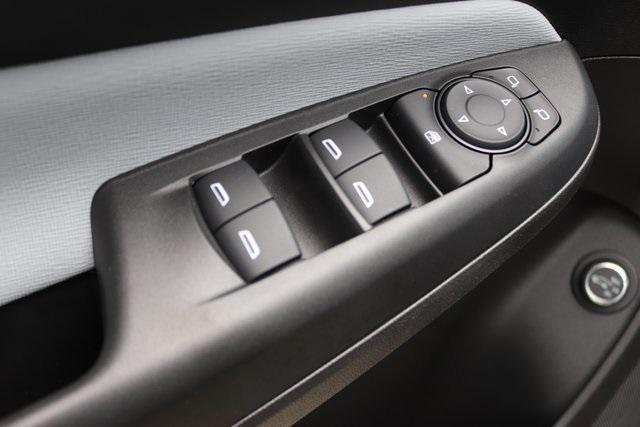 new 2025 Buick Envista car, priced at $27,280