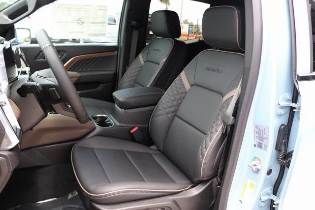 new 2025 GMC Canyon car, priced at $55,385