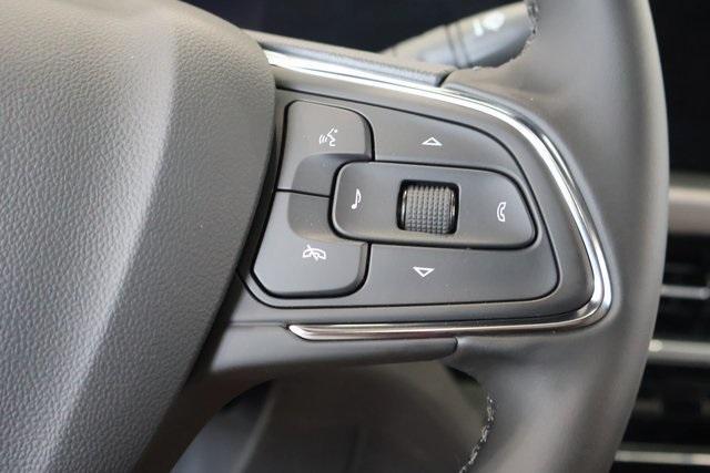 new 2025 Buick Envista car, priced at $32,085