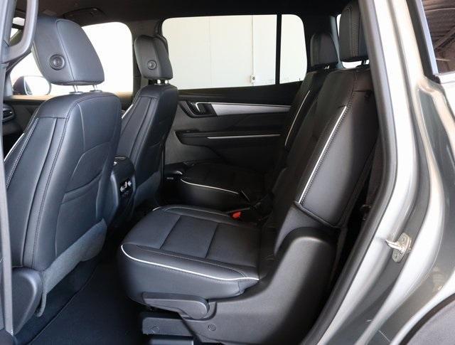new 2025 Buick Enclave car