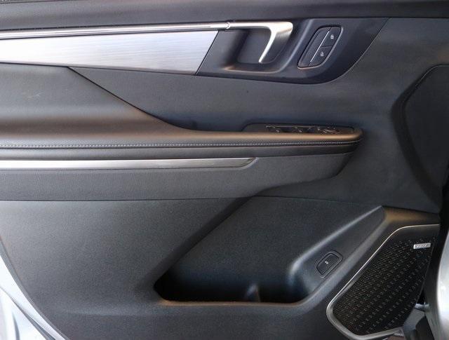 new 2025 Buick Enclave car