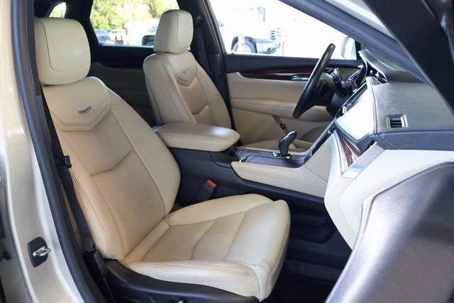 used 2017 Cadillac XT5 car, priced at $13,904