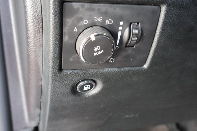 used 2015 Jeep Grand Cherokee car, priced at $13,452