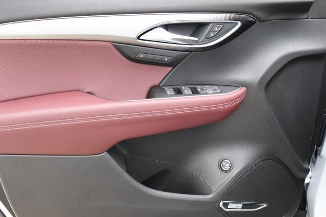 new 2025 Buick Envision car, priced at $46,335