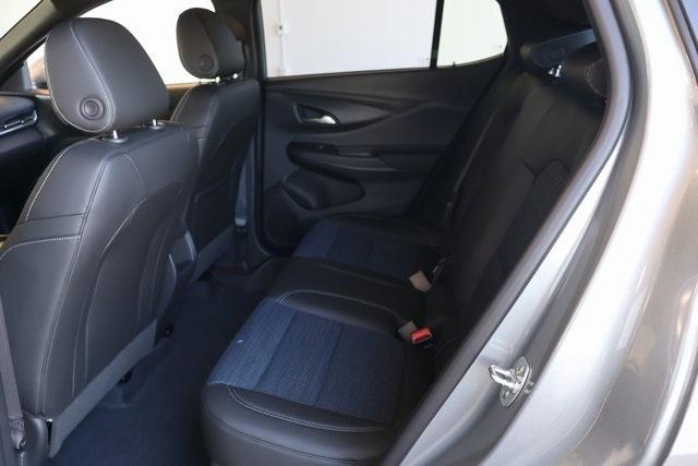 new 2025 Buick Envista car, priced at $28,074