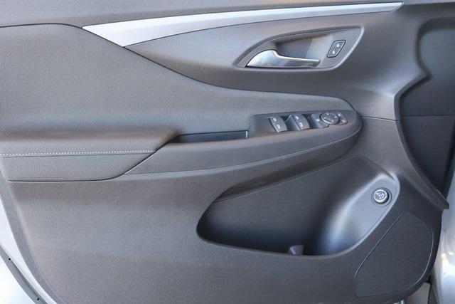 new 2025 Buick Envista car, priced at $28,074