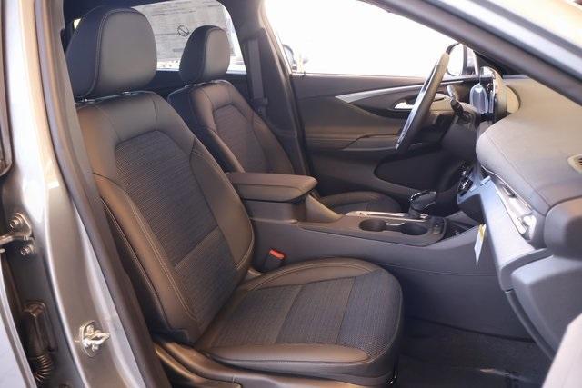 new 2025 Buick Envista car, priced at $28,074
