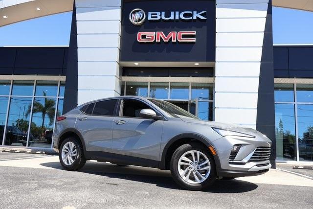 new 2025 Buick Envista car, priced at $28,074