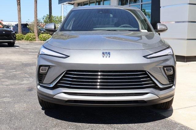 new 2025 Buick Envista car, priced at $28,074