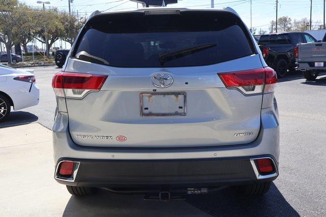 used 2018 Toyota Highlander car, priced at $28,000