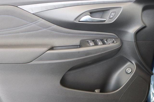 new 2025 Buick Envista car, priced at $30,565