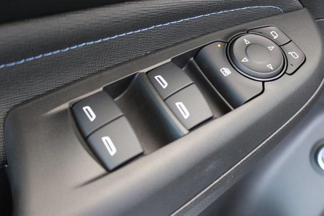 new 2025 Buick Envista car, priced at $30,565