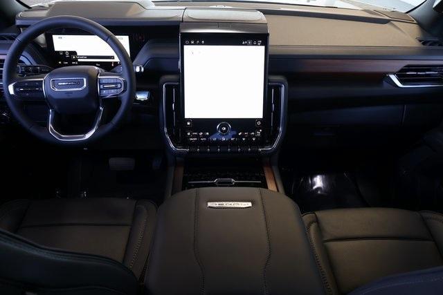 used 2025 GMC Yukon XL car, priced at $84,000
