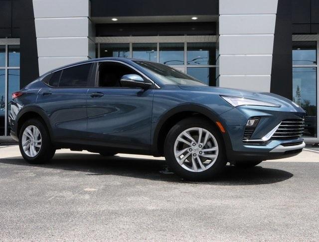 new 2025 Buick Envista car, priced at $27,775