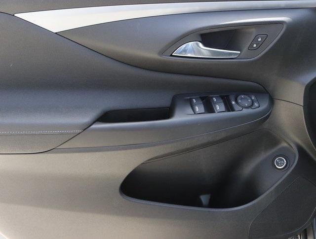new 2025 Buick Envista car, priced at $27,775