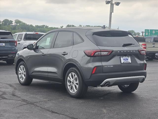 new 2025 Ford Escape car, priced at $25,442