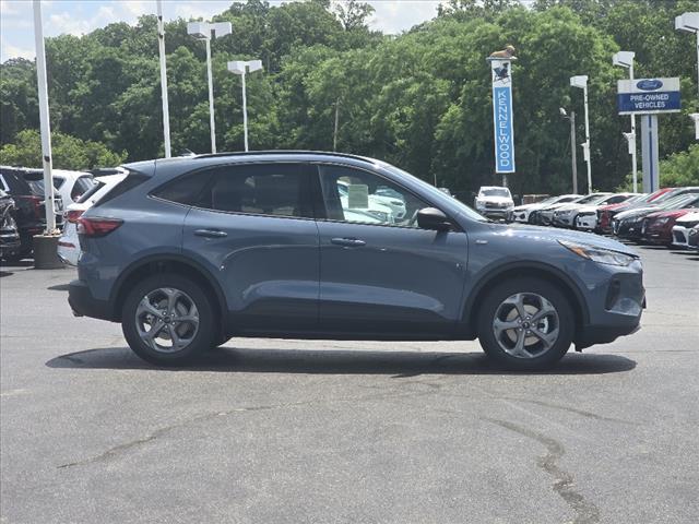 new 2025 Ford Escape car, priced at $30,738