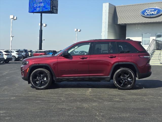 used 2023 Jeep Grand Cherokee car, priced at $32,684